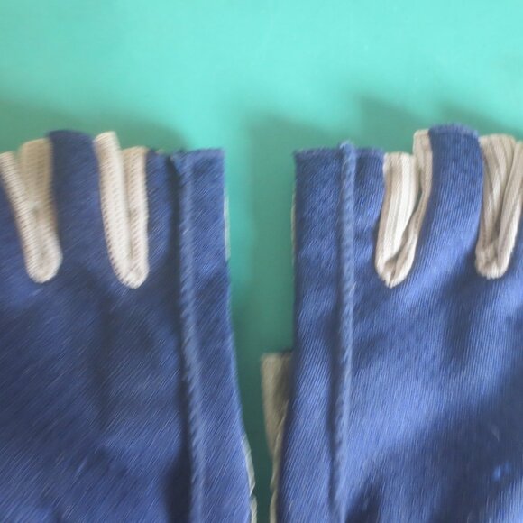 Nike Dri-Fit Leather Workout Gloves - Size Large. - Picture 5 of 8